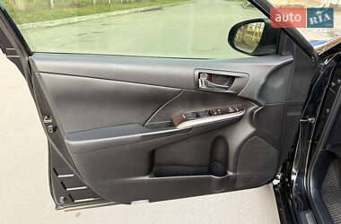 Седан Toyota Camry 2014 в 