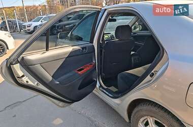 Седан Toyota Camry 2003 в 
