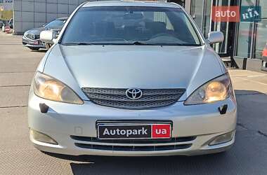 Седан Toyota Camry 2003 в 