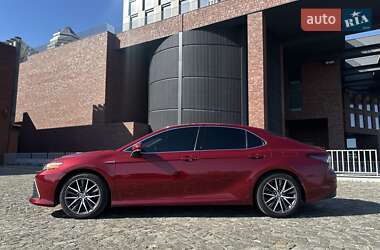 Седан Toyota Camry 2020 в 