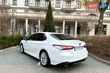 Седан Toyota Camry 2020 в 