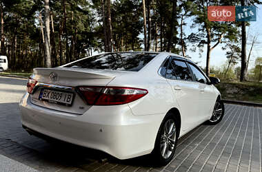 Седан Toyota Camry 2016 в 