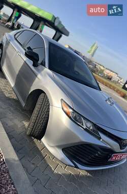 Седан Toyota Camry 2018 в 