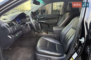 Седан Toyota Camry 2015 в 