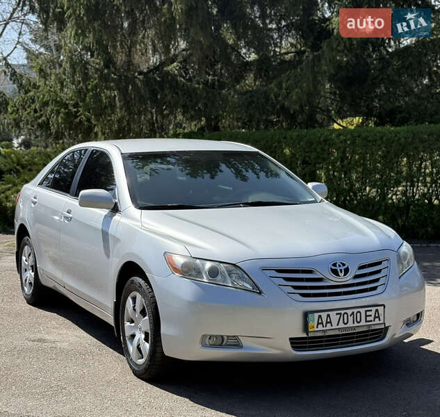 Седан Toyota Camry 2007 в 