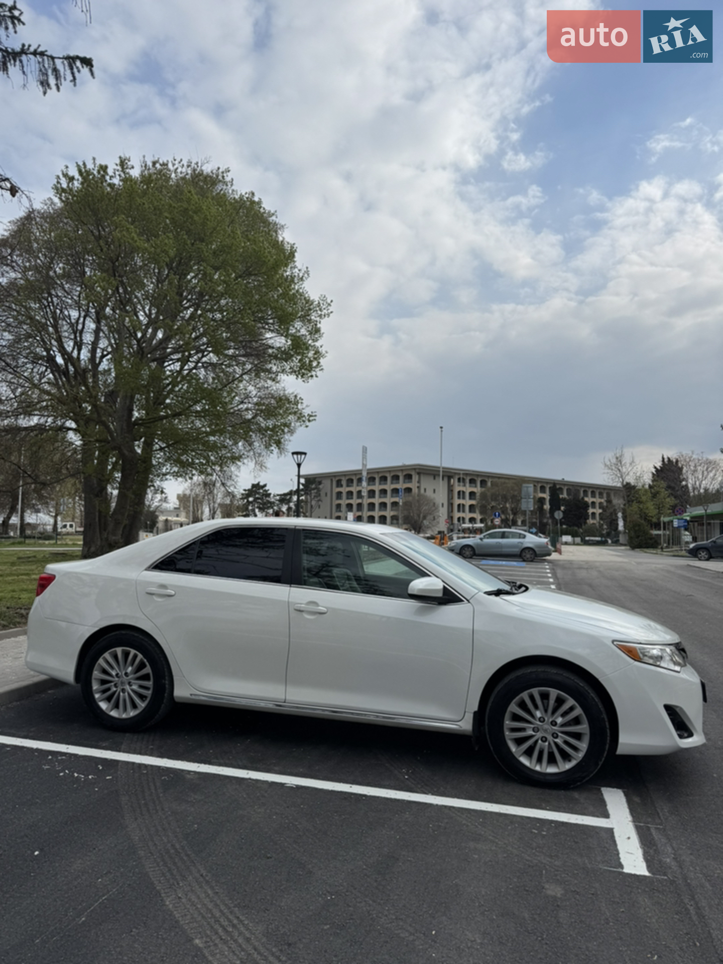 2014 Toyota Camry - мініатюра 3