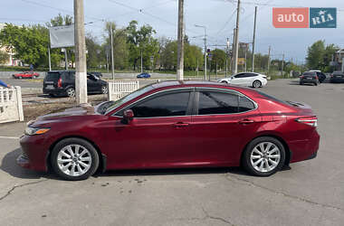 Седан Toyota Camry 2018 в 