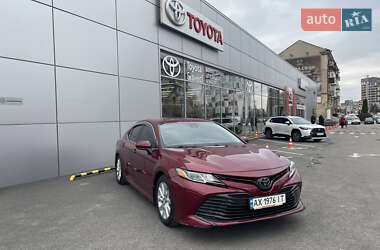 Седан Toyota Camry 2018 в 
