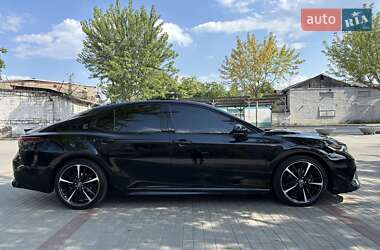 Седан Toyota Camry 2019 в 