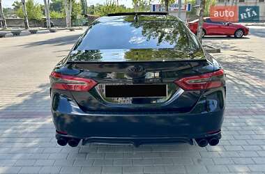 Седан Toyota Camry 2019 в 