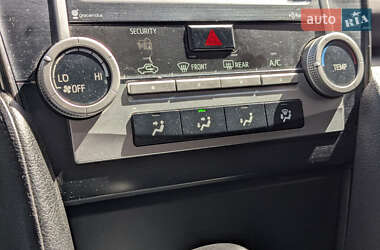 Седан Toyota Camry 2015 в 
