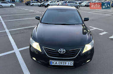 Седан Toyota Camry 2006 в 