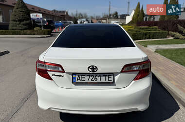 Седан Toyota Camry 2015 в 