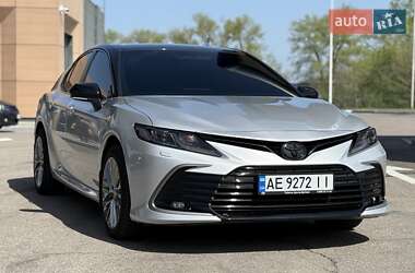 Седан Toyota Camry 2022 в 