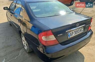 Седан Toyota Camry 2004 в 