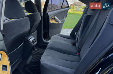 Седан Toyota Camry 2007 в 