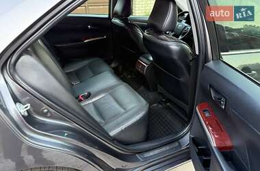 Седан Toyota Camry 2013 в 