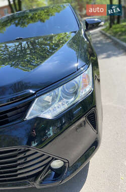 Седан Toyota Camry 2014 в 