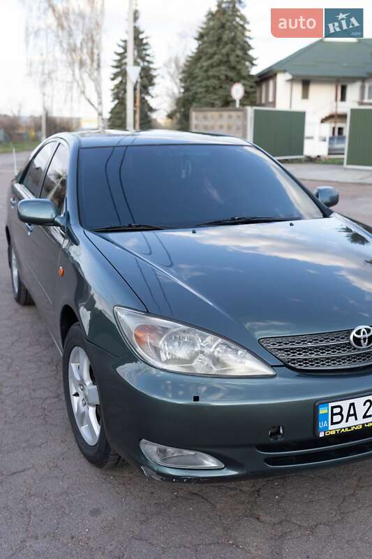 Седан Toyota Camry 2002 в Малій Висці
