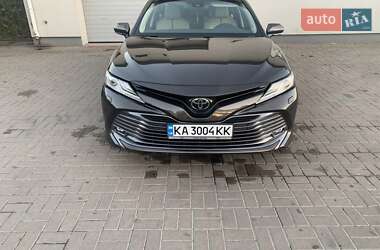 Седан Toyota Camry 2018 в 