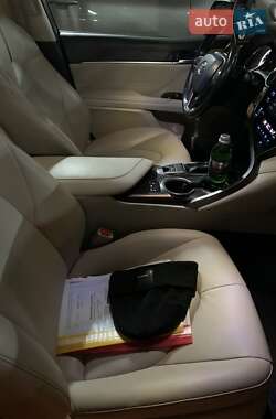 Седан Toyota Camry 2018 в 
