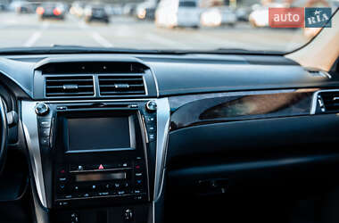 Седан Toyota Camry 2015 в 