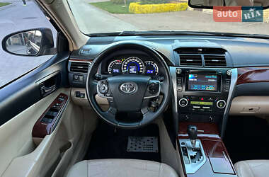 Седан Toyota Camry 2011 в 