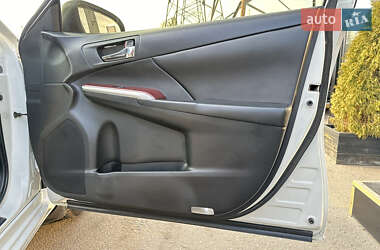 Седан Toyota Camry 2012 в 