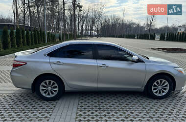 Седан Toyota Camry 2017 в 