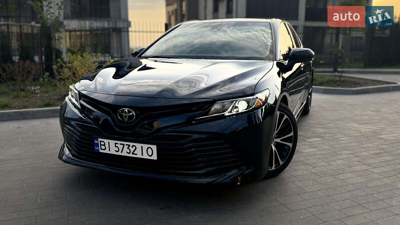 Toyota Camry 2019