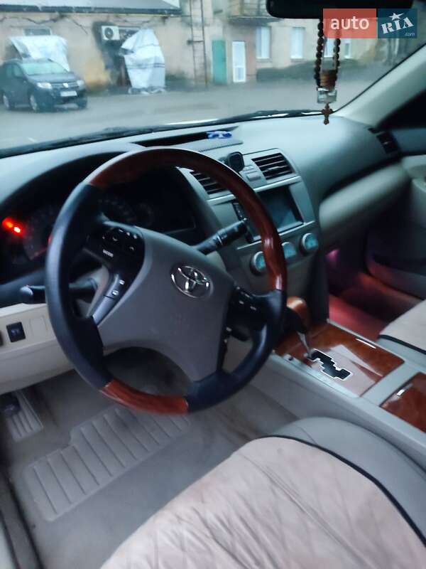 Седан Toyota Camry 2008 в Дружковке
