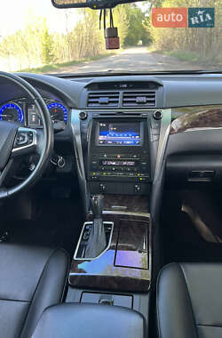 Седан Toyota Camry 2017 в 