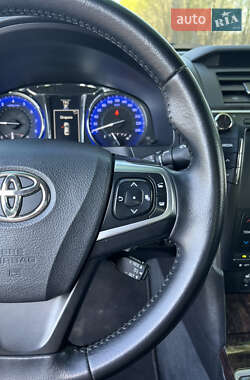 Седан Toyota Camry 2017 в 