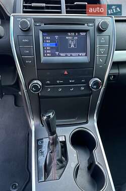 Седан Toyota Camry 2017 в 