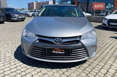 Седан Toyota Camry 2017 в 