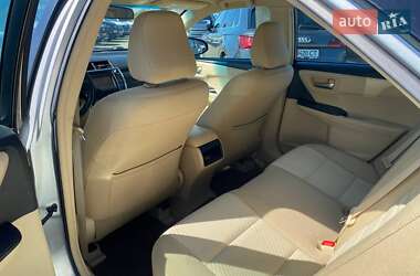 Седан Toyota Camry 2017 в 