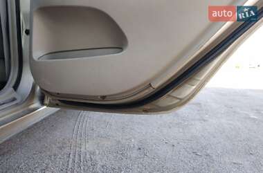 Седан Toyota Camry 2005 в 