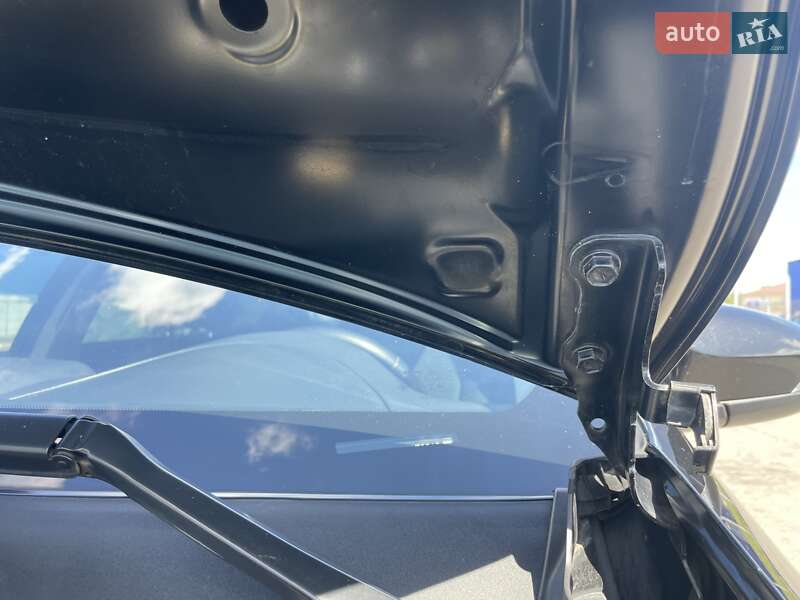 Седан Toyota Camry 2015 в Виннице