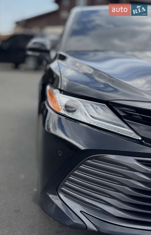 Седан Toyota Camry 2017 в Одессе