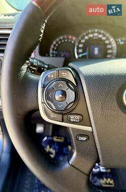 Седан Toyota Camry 2011 в 