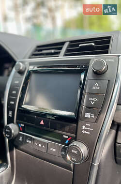 Седан Toyota Camry 2015 в 