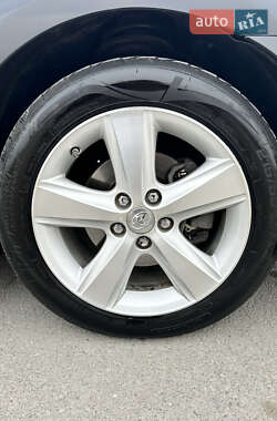 Седан Toyota Camry 2010 в 