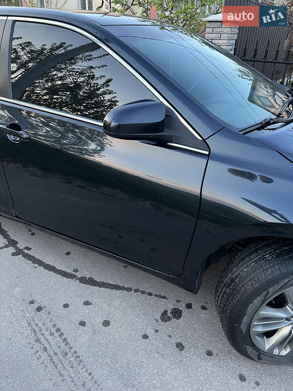 Седан Toyota Camry 2015 в Вороновиці