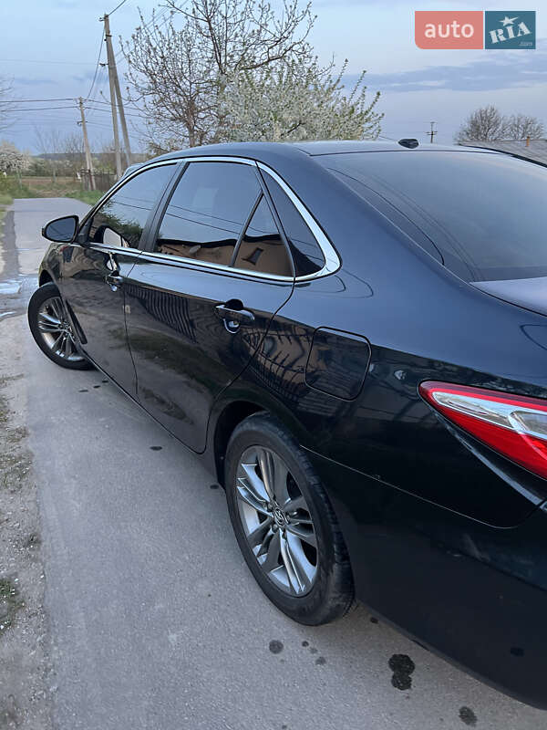 Седан Toyota Camry 2015 в Вороновиці