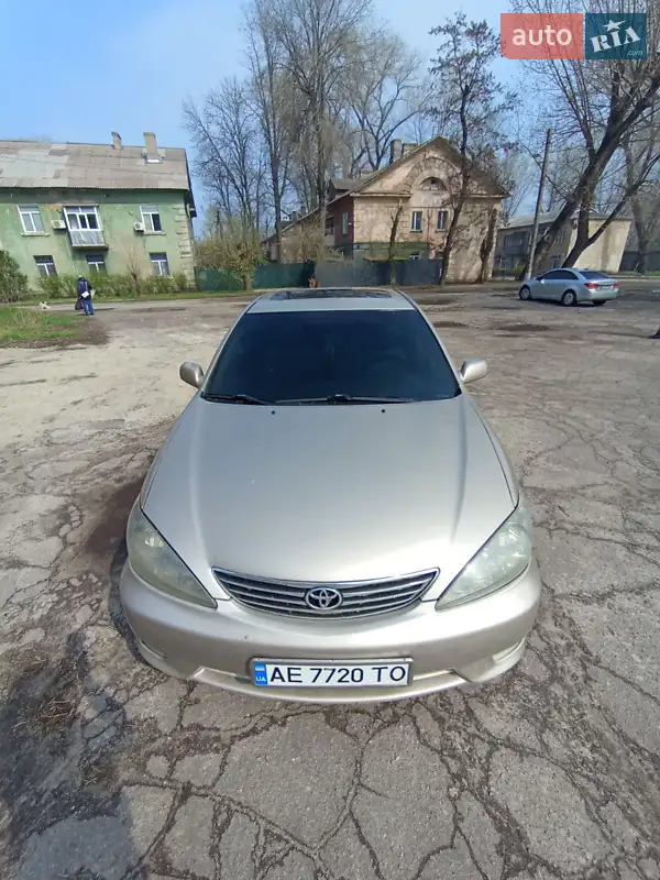 Toyota Camry 2004
