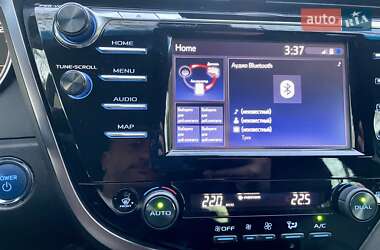 Седан Toyota Camry 2020 в 