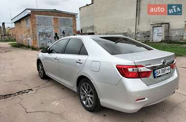 Седан Toyota Camry 2012 в 