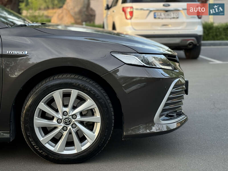 Седан Toyota Camry 2021 в Києві