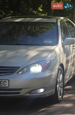 Седан Toyota Camry 2004 в 