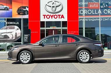 Седан Toyota Camry 2019 в 